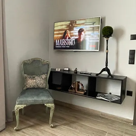 Theatre Alpha Apartment *